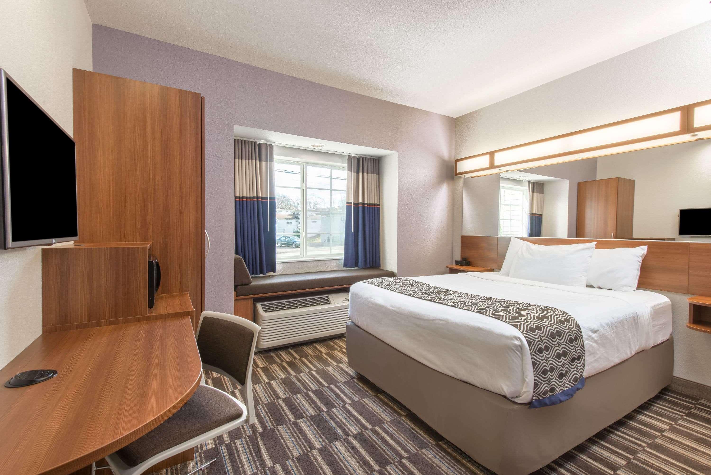 Microtel Inn & Suites By Wyndham Cadiz Εξωτερικό φωτογραφία